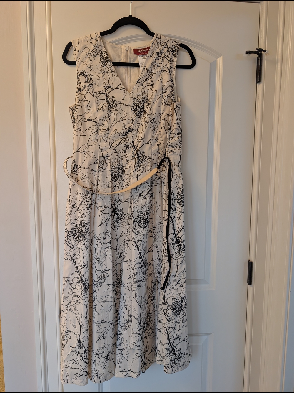 Max Mara Studio White Black Floral Sleeveless Midi Dress with Belt Size 8